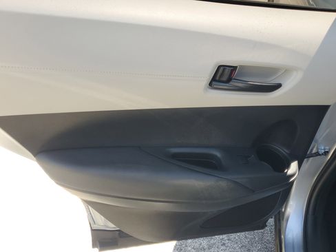 Used 2023 Toyota Corolla Cross L FWD image 14