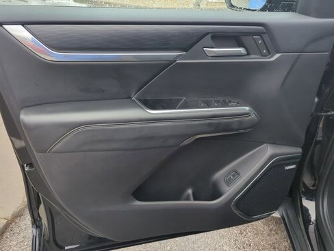 Certified 2025 GMC Acadia Elevation image 10