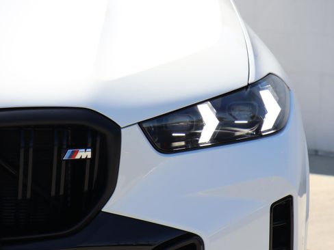 Used 2025 BMW X5 M60i image 4