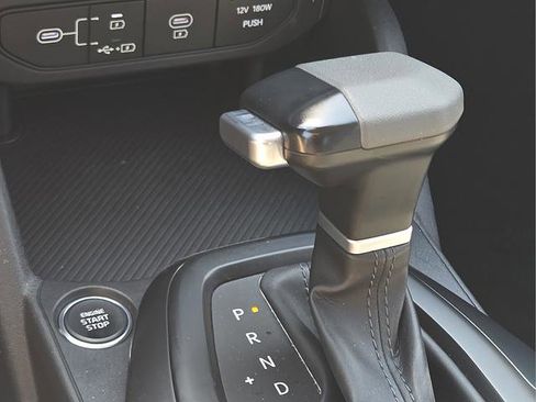 Used 2025 Kia K4 FWD image 15