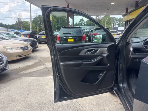Used 2020 Chevrolet Traverse LT AWD/4WD image 8