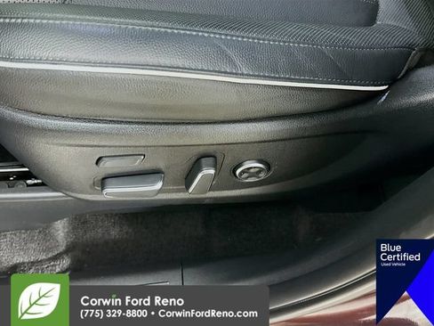 Used 2024 Hyundai Palisade Limited AWD/4WD image 23