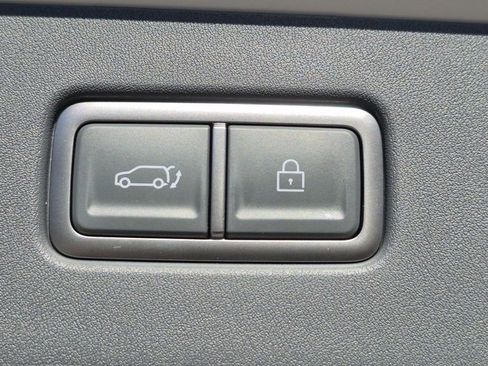 New 2026 Kia EV9 Wind image 16