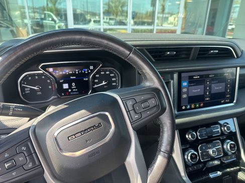 Used 2021 GMC Yukon Denali w/ Denali Ultimate Package image 5