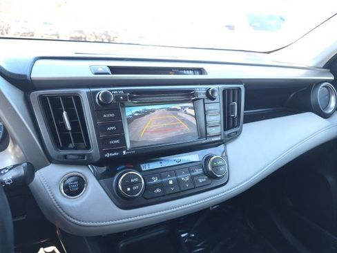 Used 2018 Toyota RAV4 XLE image 17