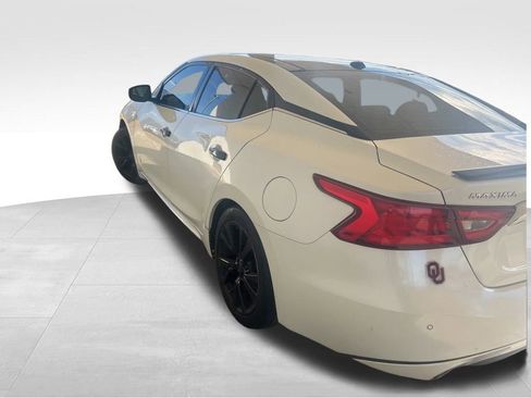 Used 2017 Nissan Maxima 3.5 SL image 9