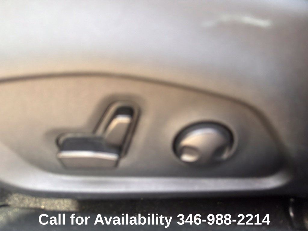 Used 2024 Jeep Compass Limited AWD/4WD image 12