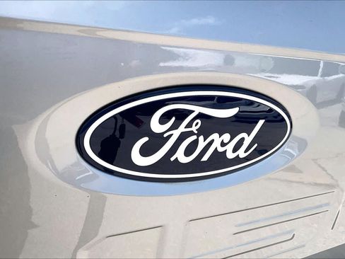 Used 2024 Ford F150 Lariat w/ Equipment Group 502A High AWD/4WD image 30