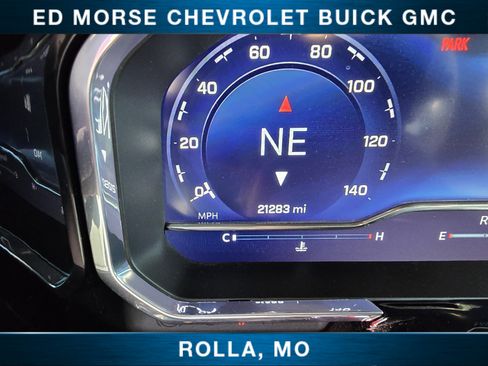 Certified 2025 Chevrolet Silverado 1500 RST AWD/4WD image 13