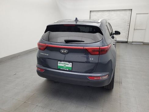 Used 2018 Kia Sportage EX AWD/4WD image 7