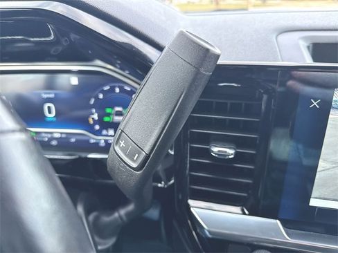 Used 2022 Chevrolet Silverado 1500 LT image 15