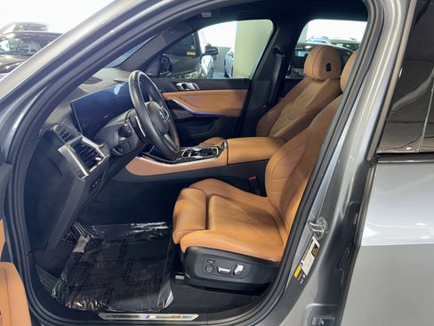 Certified 2025 BMW X5 xDrive50e w/ M Sport Package image 19