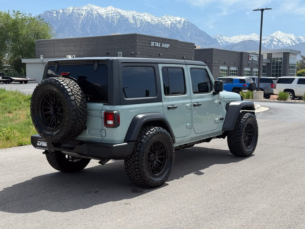 Used 2024 Jeep Wrangler Unlimited Sport AWD/4WD image 7
