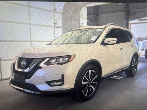 Used 2020 Nissan Rogue SL w/ Premium Package FWD image 4
