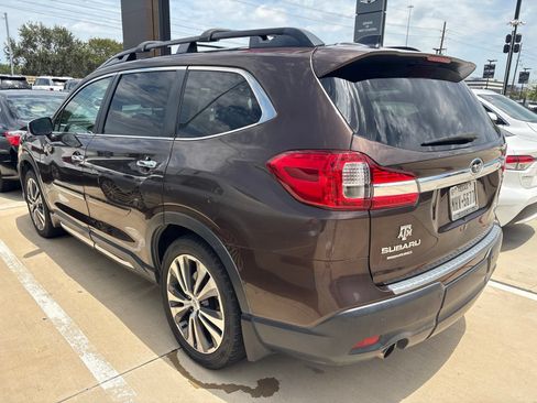 Used 2019 Subaru Ascent Touring w/ Popular Package #3 AWD/4WD image 5