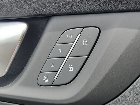 New 2026 Buick Enclave Sport Touring w/ Power Package FWD image 17