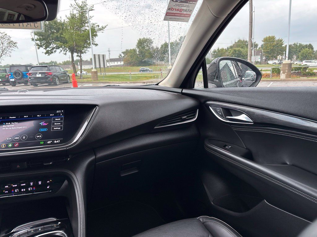 Used 2023 Buick Envision Essence FWD image 24