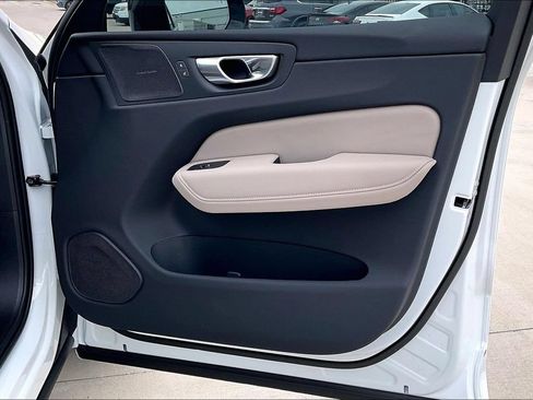 New 2026 Volvo XC60 B5 Plus w/ Protection Package Premier AWD/4WD image 12
