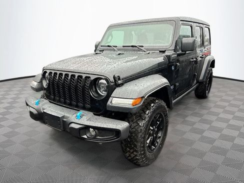 Used 2023 Jeep Wrangler Unlimited w/ Sun & Screen Package AWD/4WD image 2