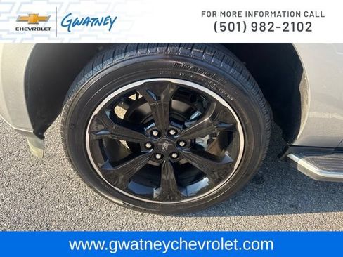 Used 2020 Ford Expedition XLT w/ Equipment Group 202A AWD/4WD image 9