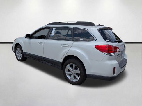 Used 2014 Subaru Outback 2.5i Premium AWD/4WD image 6