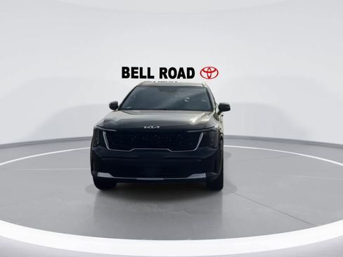 Used 2024 Kia Sorento S image 3