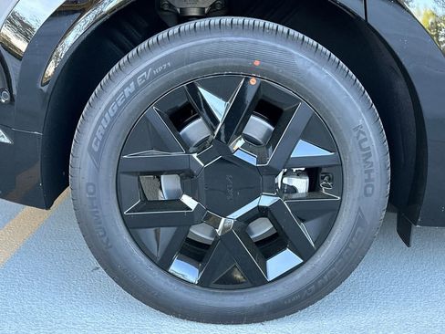 New 2026 Kia EV9 Land w/ Nightfall Edition Package image 7