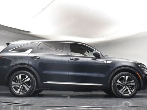 Certified 2022 Kia Sorento SX image 40