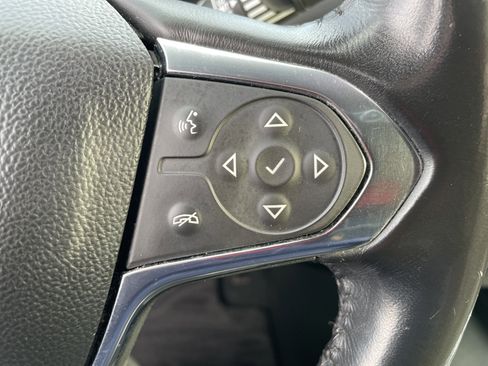 Used 2019 Chevrolet Traverse LT image 40