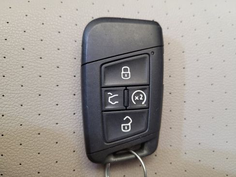 Used 2021 Volkswagen Atlas SE AWD/4WD image 32