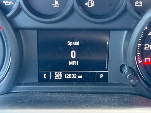 Used 2024 Chevrolet Silverado 1500 Custom AWD/4WD image 42