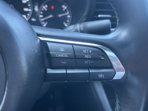 Used 2025 MAZDA MAZDA3 s FWD image 21