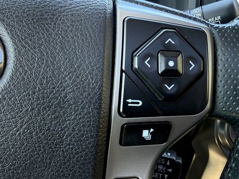 Used 2023 Toyota 4Runner Limited AWD/4WD image 19