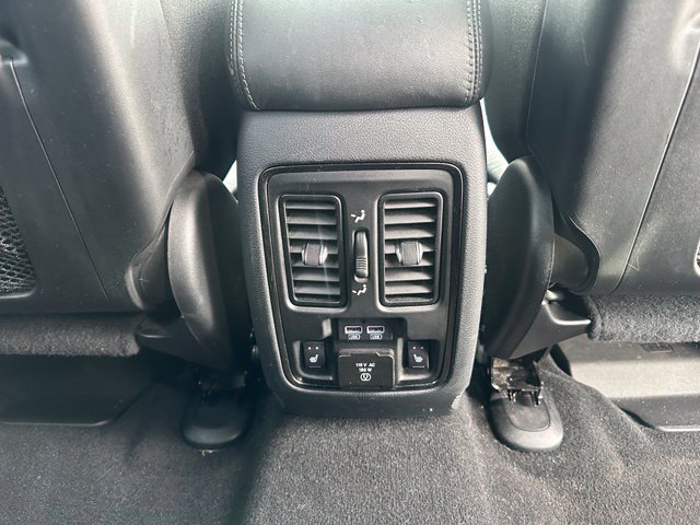 Used 2019 Dodge Durango R/T w/ Blacktop Package AWD/4WD image 17