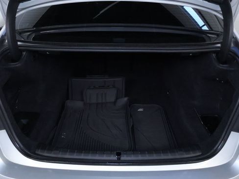 Used 2019 BMW 530i xDrive 530i xDrive w/ Convenience Package image 17