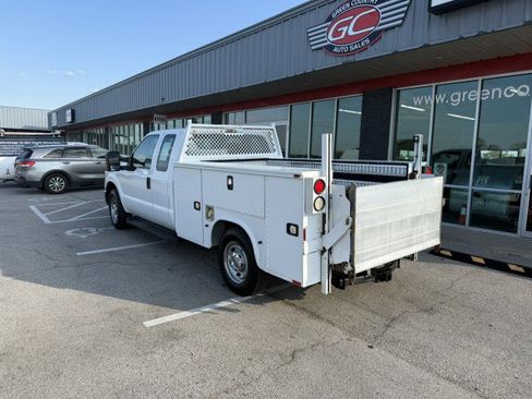 Used 2016 Ford F250 XL w/ Power Equipment Group image 4