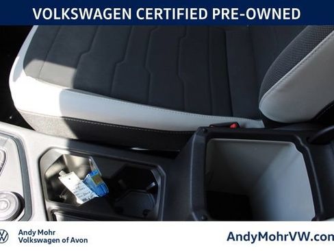Used 2025 Volkswagen Taos SE w/ Panoramic Sunroof Package AWD/4WD image 45