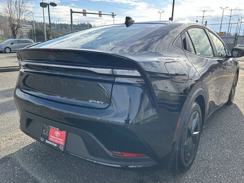 New 2026 Toyota Prius SE image 5