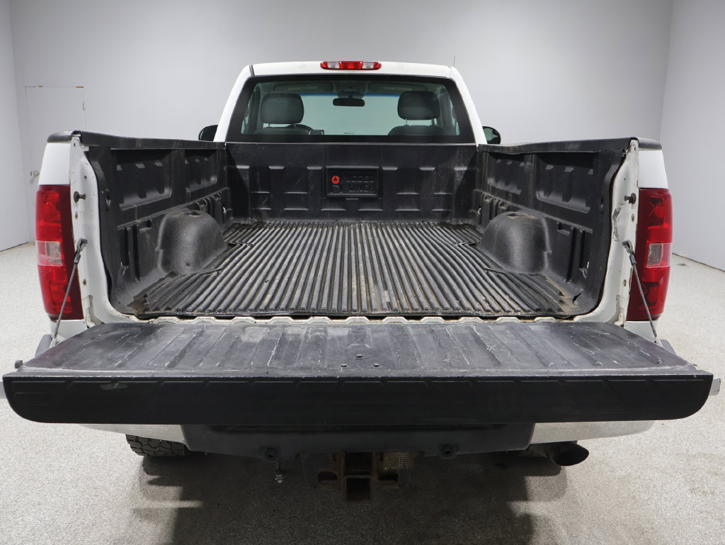 Used 2013 Chevrolet Silverado 2500 W/T w/ Snow Plow Prep Package AWD/4WD image 7