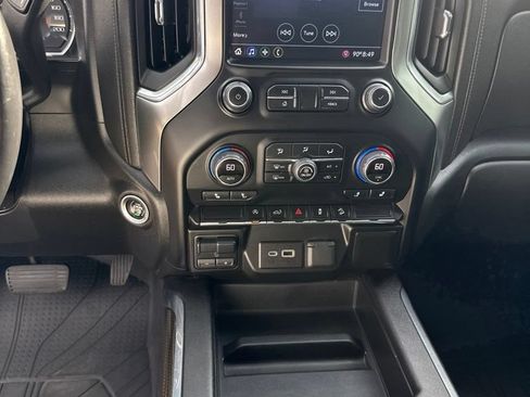 Used 2021 Chevrolet Silverado 1500 RST w/ Z71 Off-Road Package AWD/4WD image 8