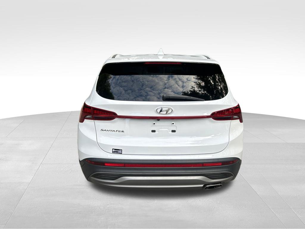 Used 2023 Hyundai Santa Fe SE FWD image 4