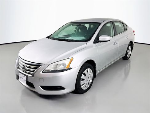 Used 2014 Nissan Sentra SV image 1