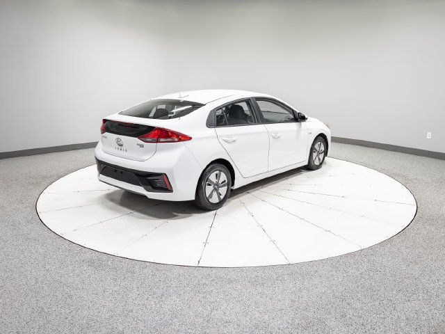 Used 2018 Hyundai Ioniq Blue FWD image 27