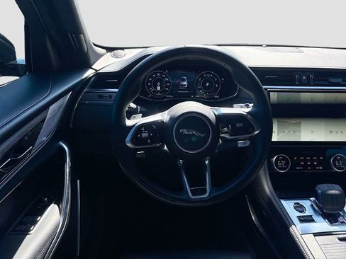 Used 2021 Jaguar F-PACE S image 17