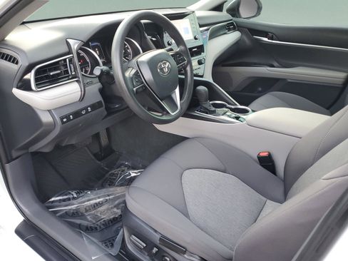 Used 2023 Toyota Camry LE image 20