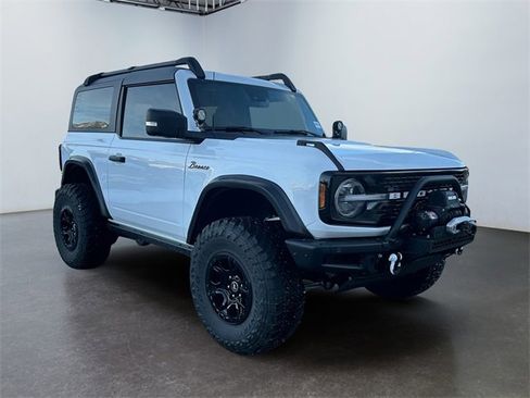 Used 2024 Ford Bronco Wildtrak image 7