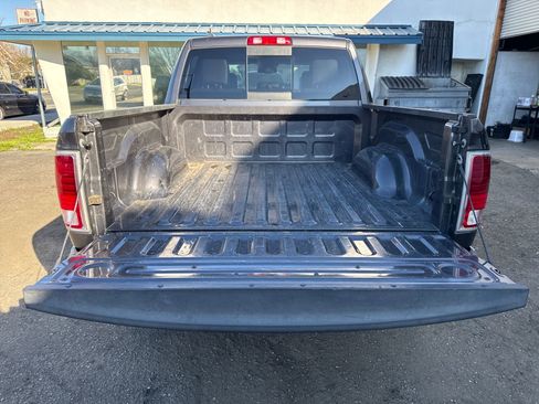 Used 2017 RAM 1500 Laramie image 23