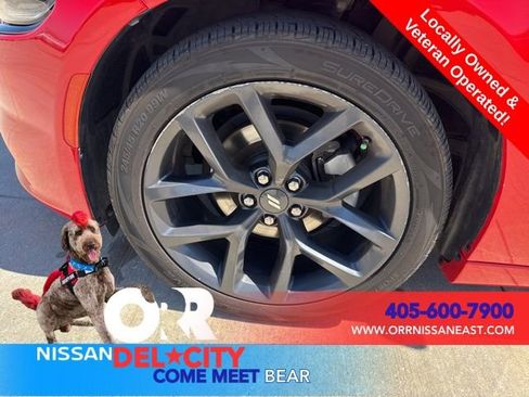 Used 2021 Dodge Charger SXT w/ Blacktop Package RWD image 9