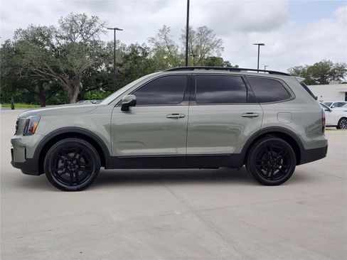 Used 2025 Kia Telluride EX X-Line AWD/4WD image 3