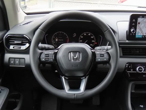 New 2025 Honda Pilot Touring image 21